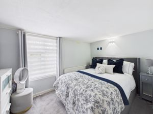 Bedroom- click for photo gallery